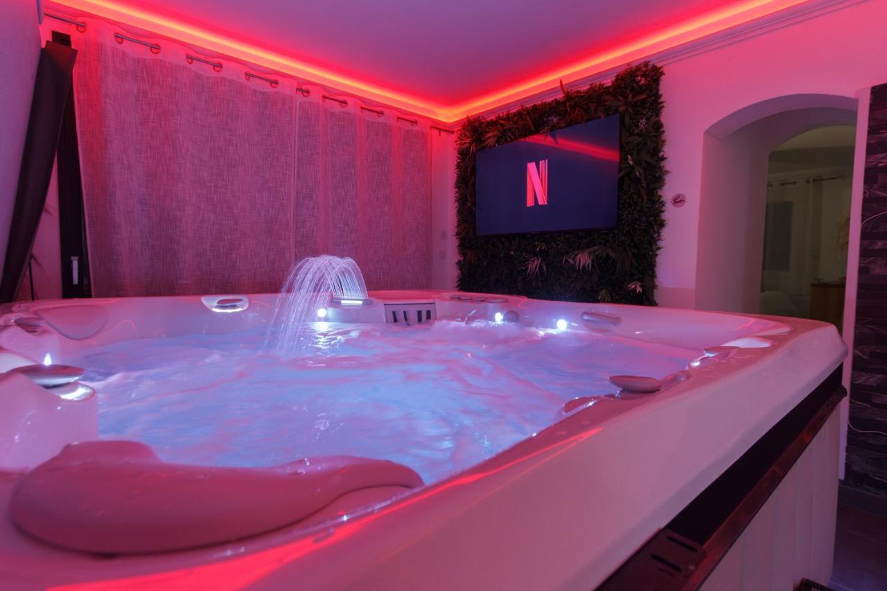 Casa Amor & Spa, Appartement Suite Jacuzzi & Piscine Chauffee Montfort-sur-Argens Exteriör bild